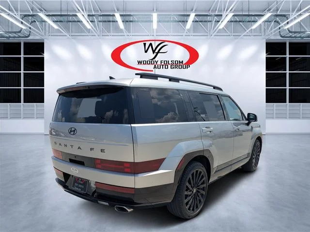 Used 2024 Silver Hyundai Calligraphy image 3