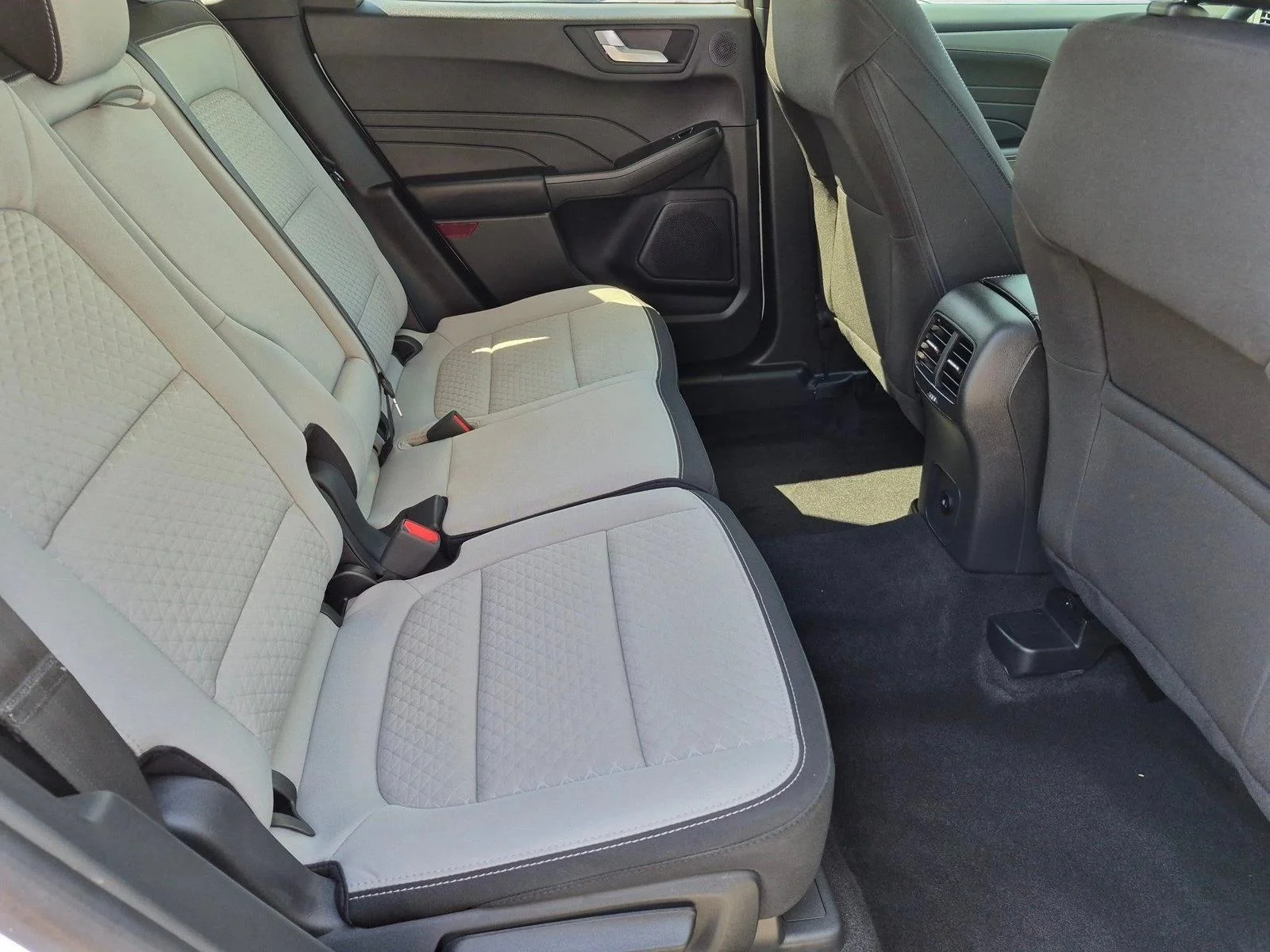 Used 2024 Oxford White Ford Active image 20