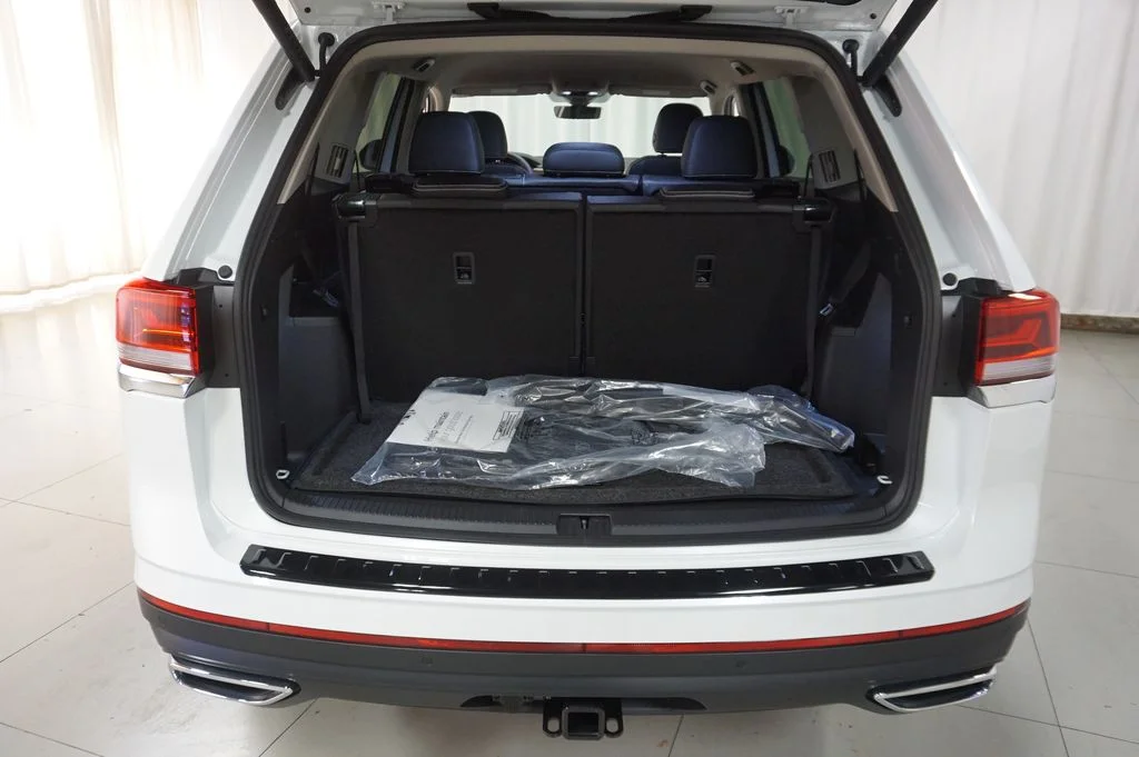 New 2026 White/off-white Volkswagen 2.0T SE w/Technology image 9