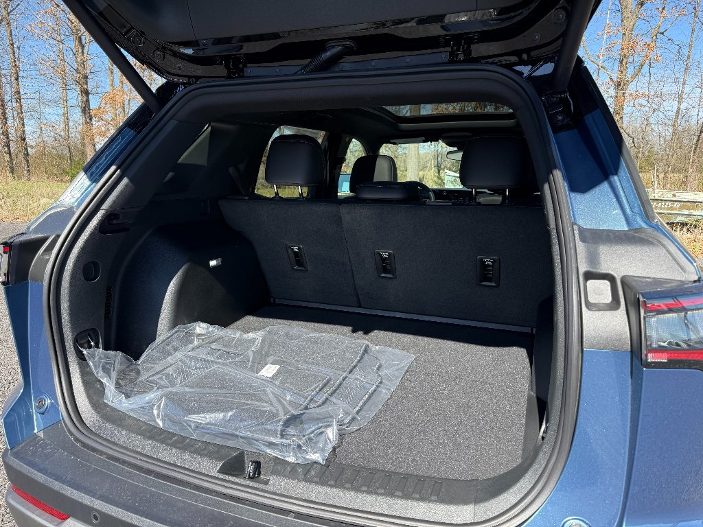 2026 Chevrolet Equinox LT - Photo 8