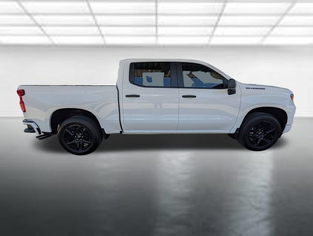 New 2026 Summit White Chevrolet Custom image 27