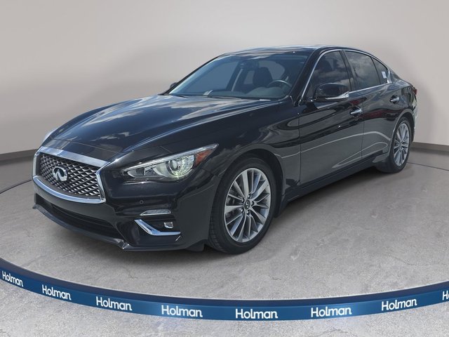 2023 INFINITI Q50 LUXE