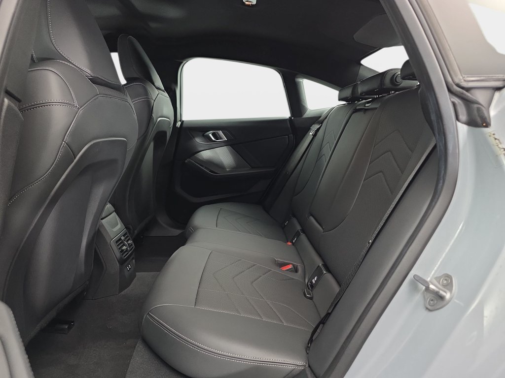 2025 BMW 2 Series 228 - Photo 18