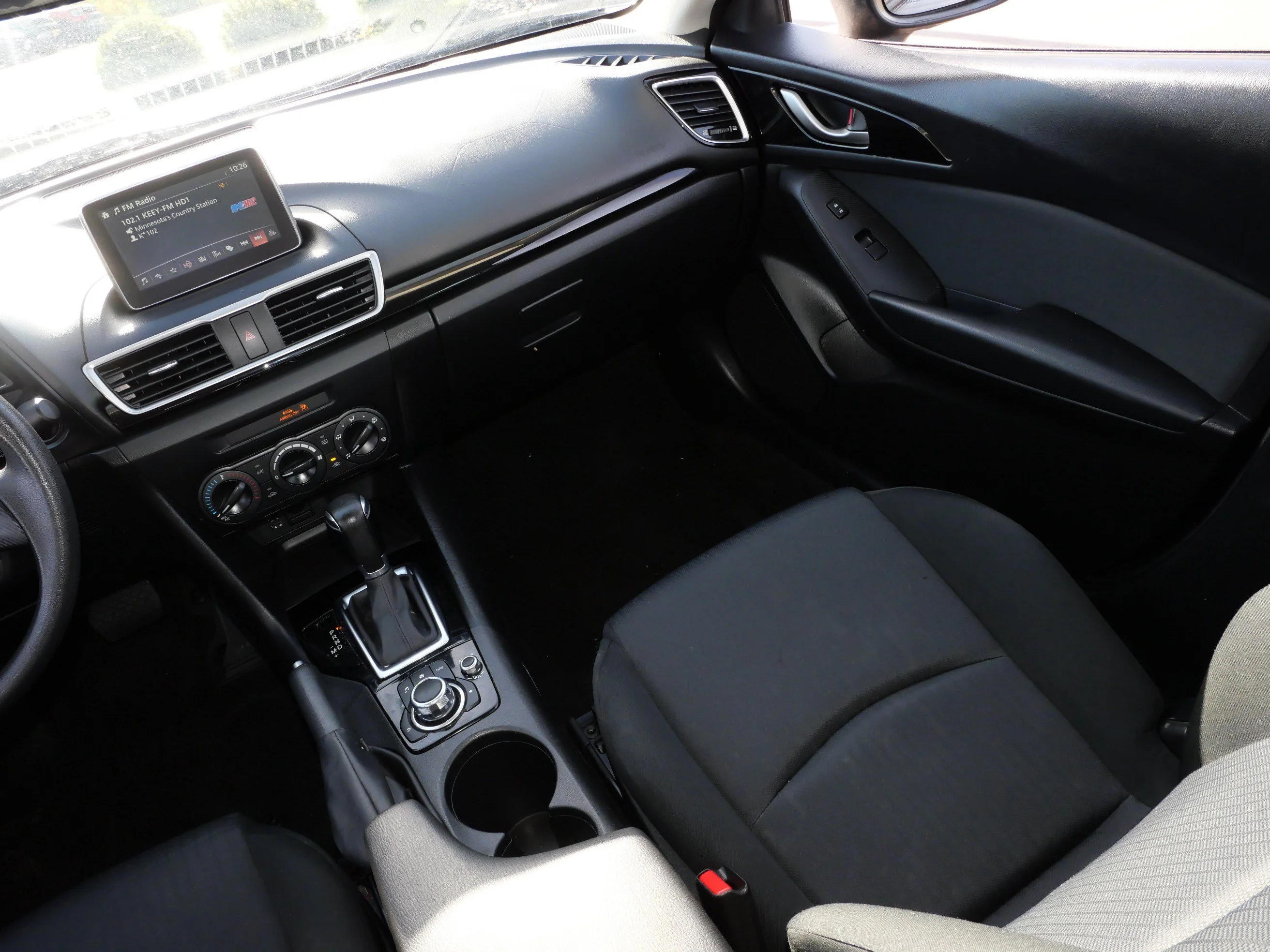 Used 2015 Meteor Gray Mica Mazda i Sport image 11