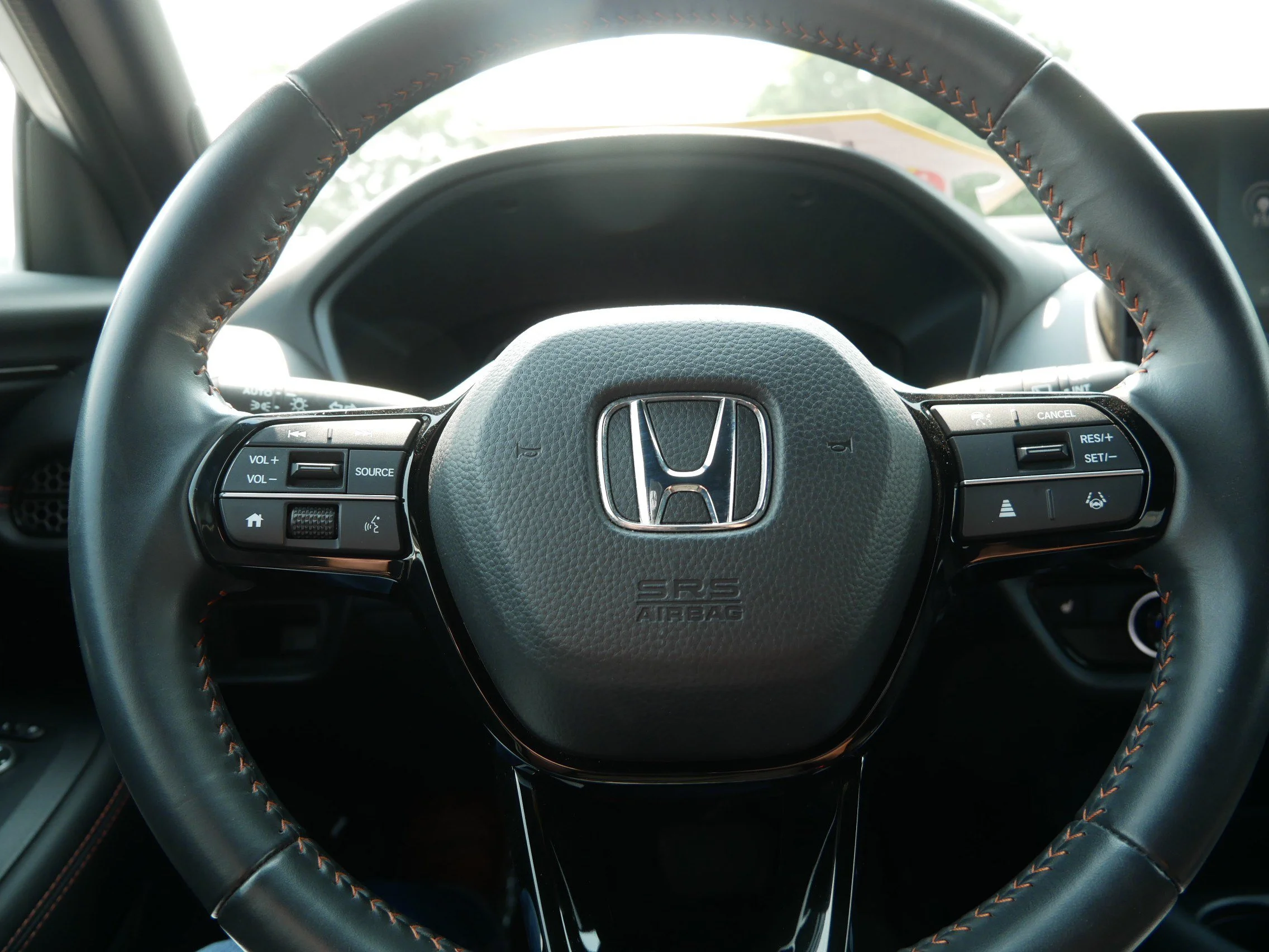 Certified Used 2024 Platinum White Pearl Honda Sport image 25