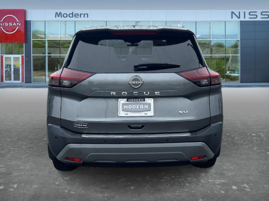 Used 2023 Gun Metallic Nissan SV image 6
