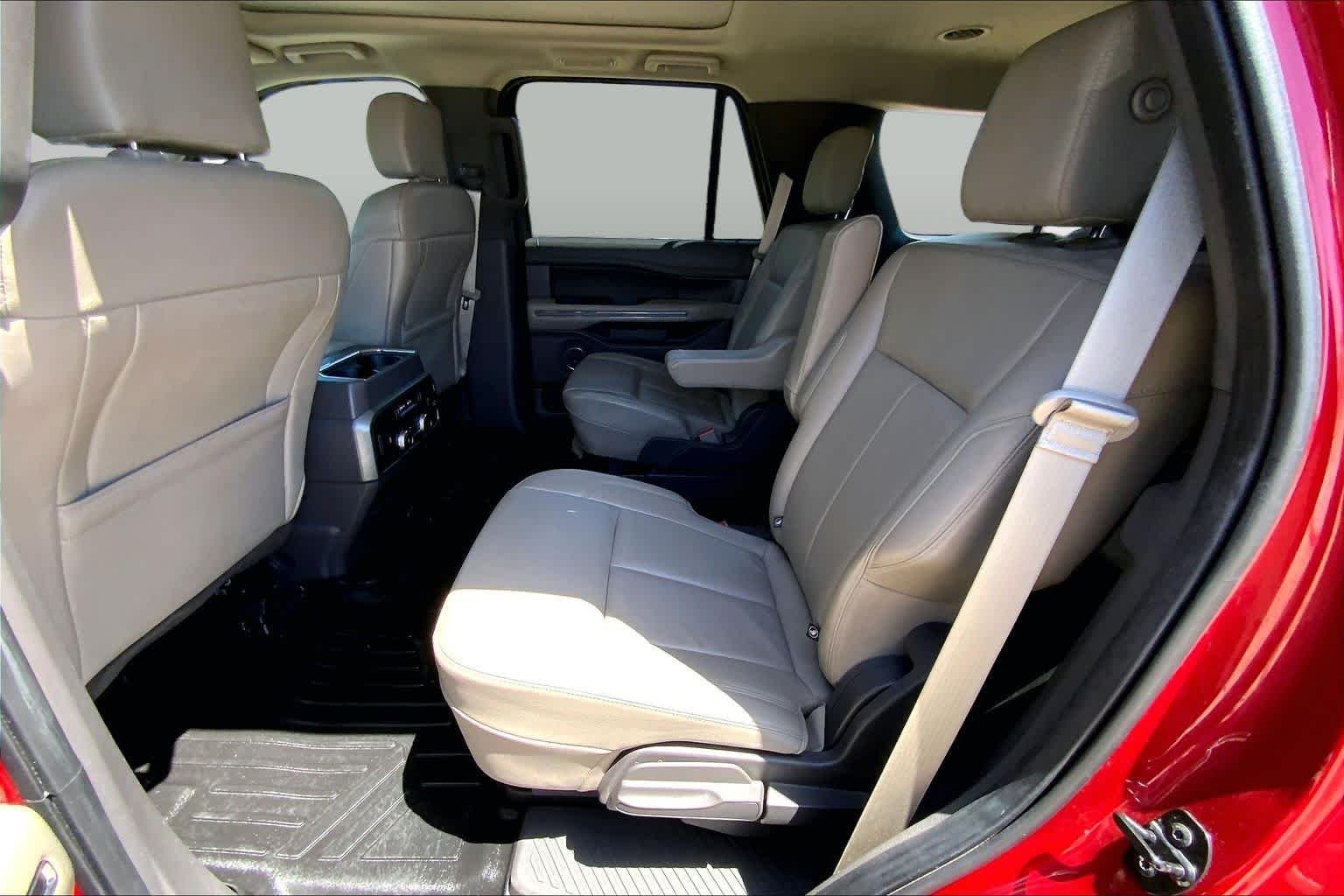 Used 2020 Rapid Red Metallic Tinted Clearcoat Ford XLT image 19