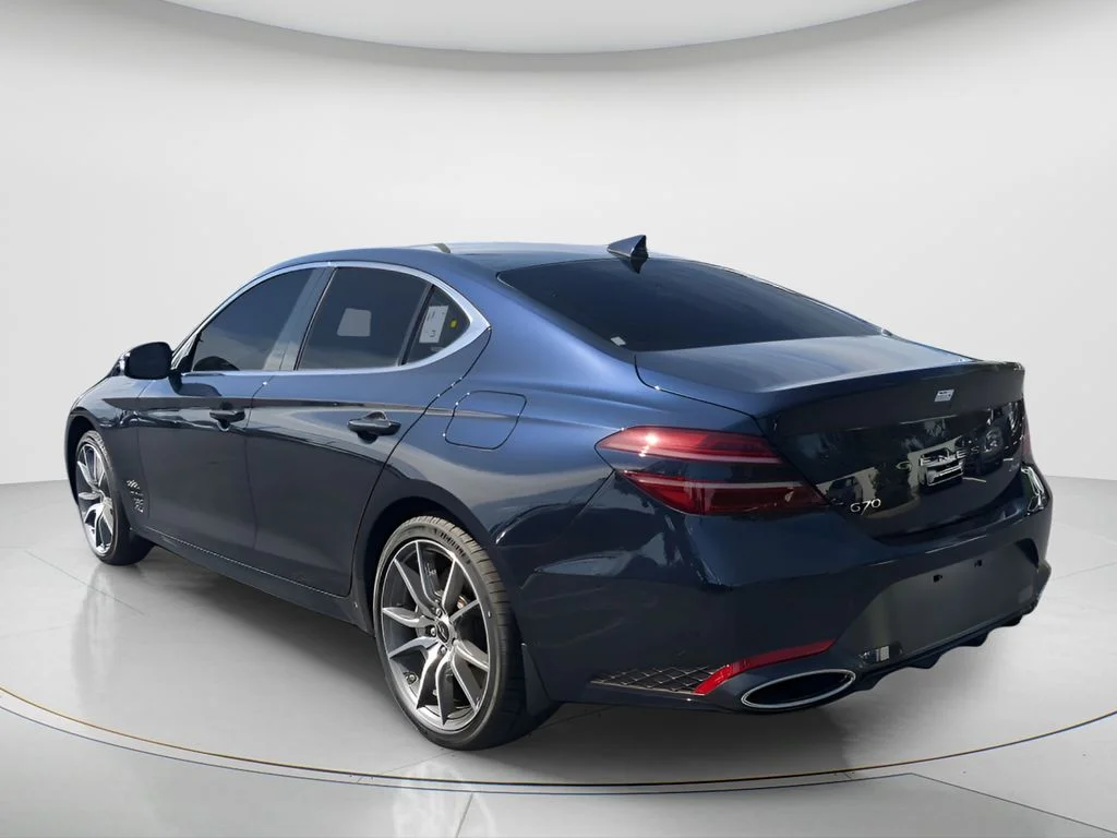 2026 GENESIS G70 Standard - Photo 7