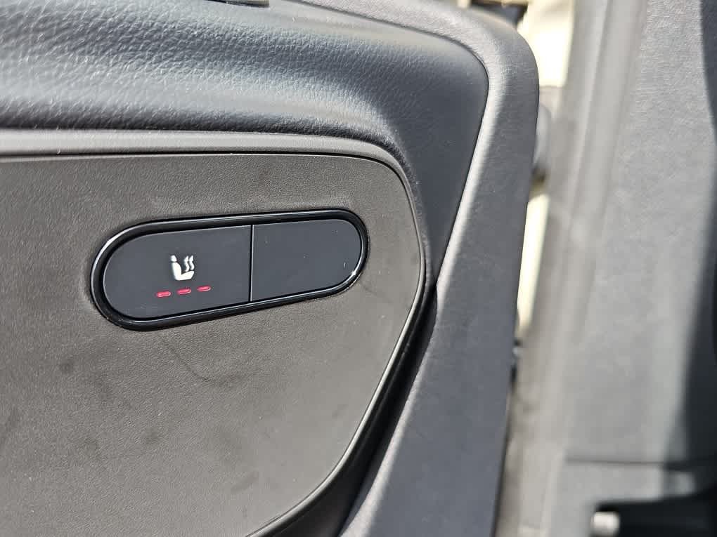 Used 2025 Pebble Grey Mercedes-Benz  image 16