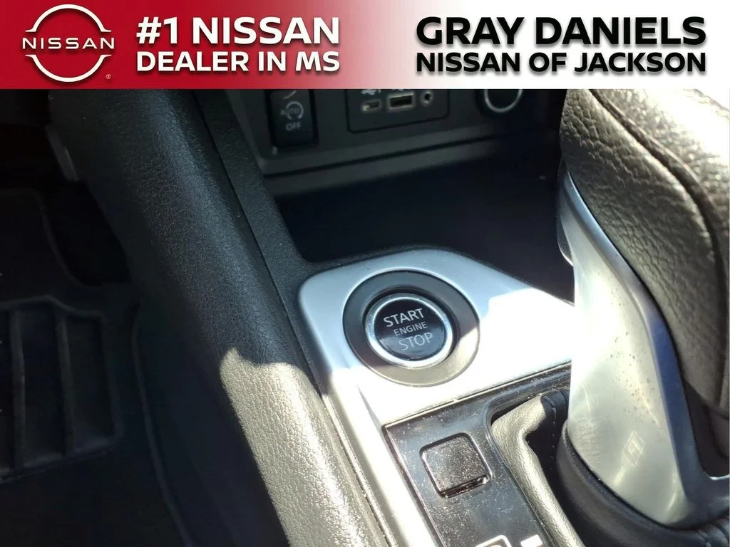 Used 2024 White Nissan SV image 15