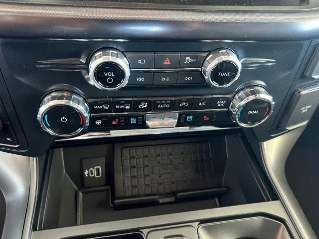 New 2025 Carbonized Gray Metallic Ford Tremor® image 44