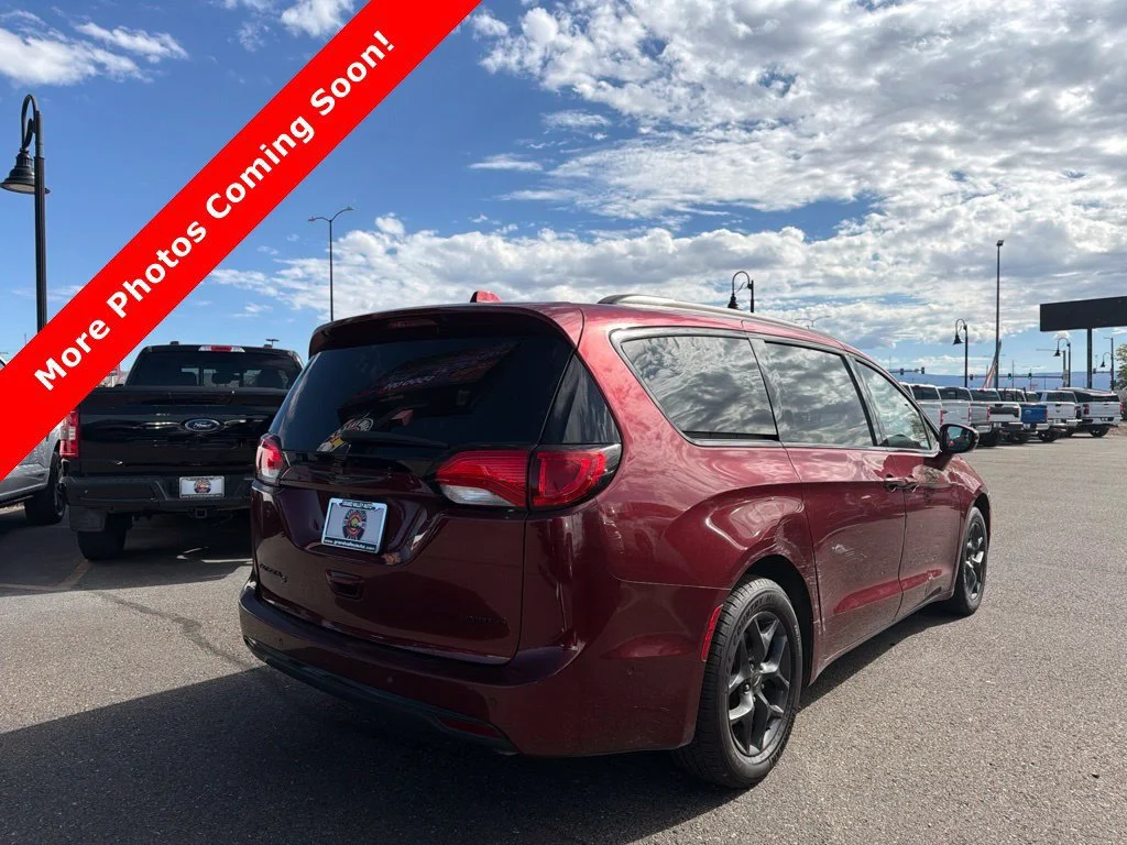 Used 2020 Red Chrysler Limited image 2
