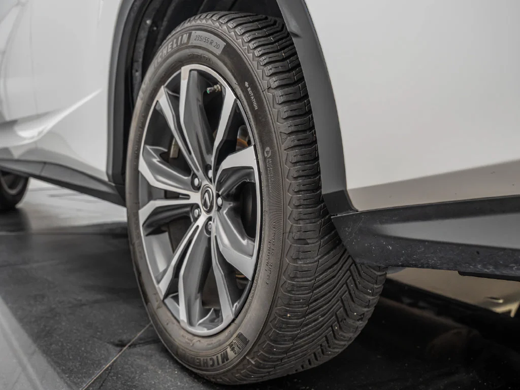 Used 2019 Eminent White Pearl Lexus 350L image 52