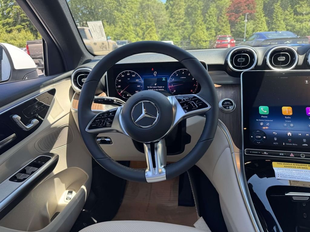 New 2026 Polar White Mercedes-Benz GLC 300 image 20