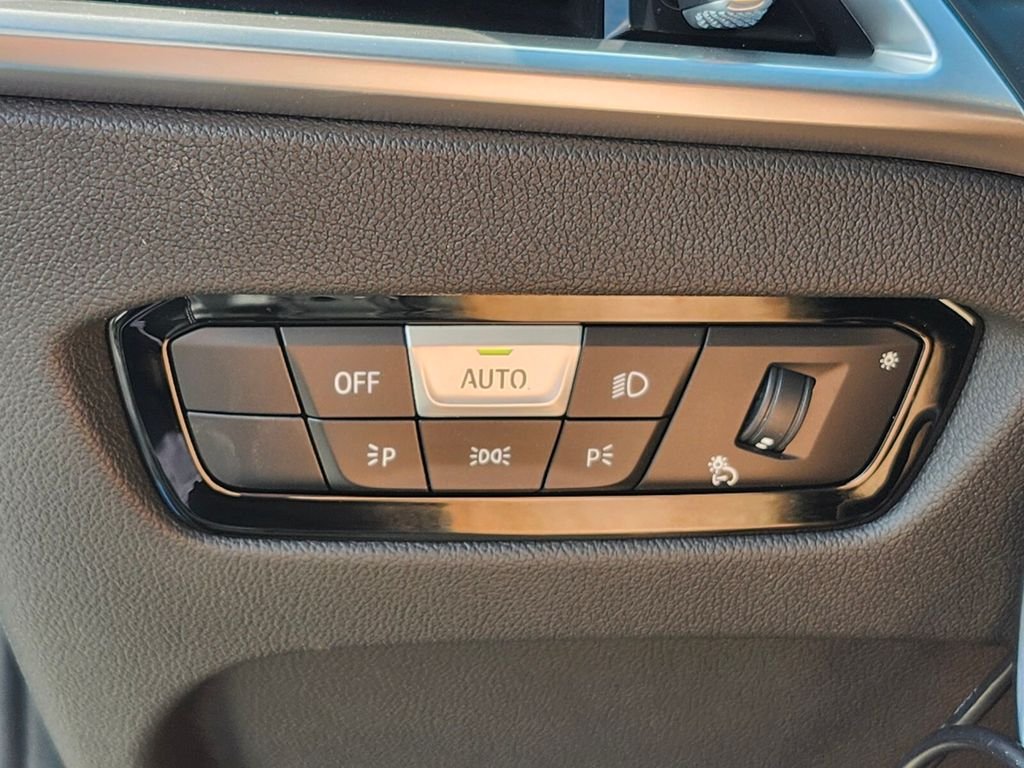 New 2026 Gray BMW 330i xDrive image 25