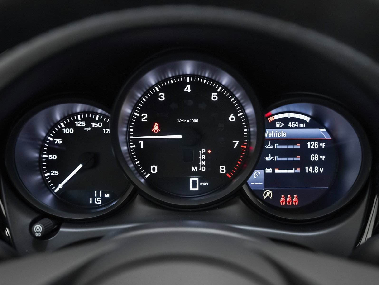 2026 Porsche Macan - Photo 18