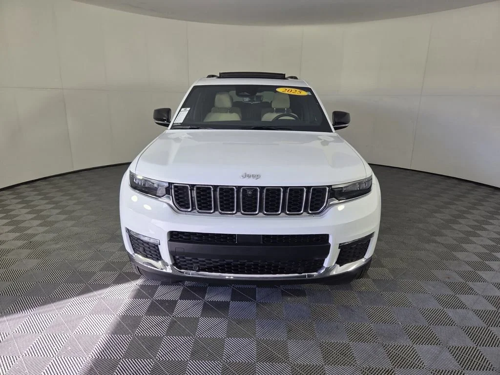 Certified Used 2025 Bright White Clearcoat Jeep Limited image 3
