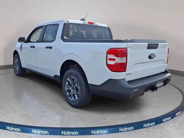 New 2026 Oxford White Ford XLT image 5