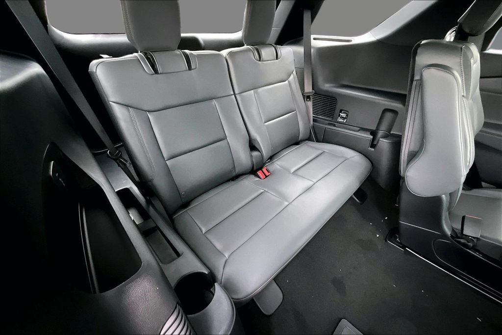 New 2027 Vapor Blue Metallic Ford Active image 26