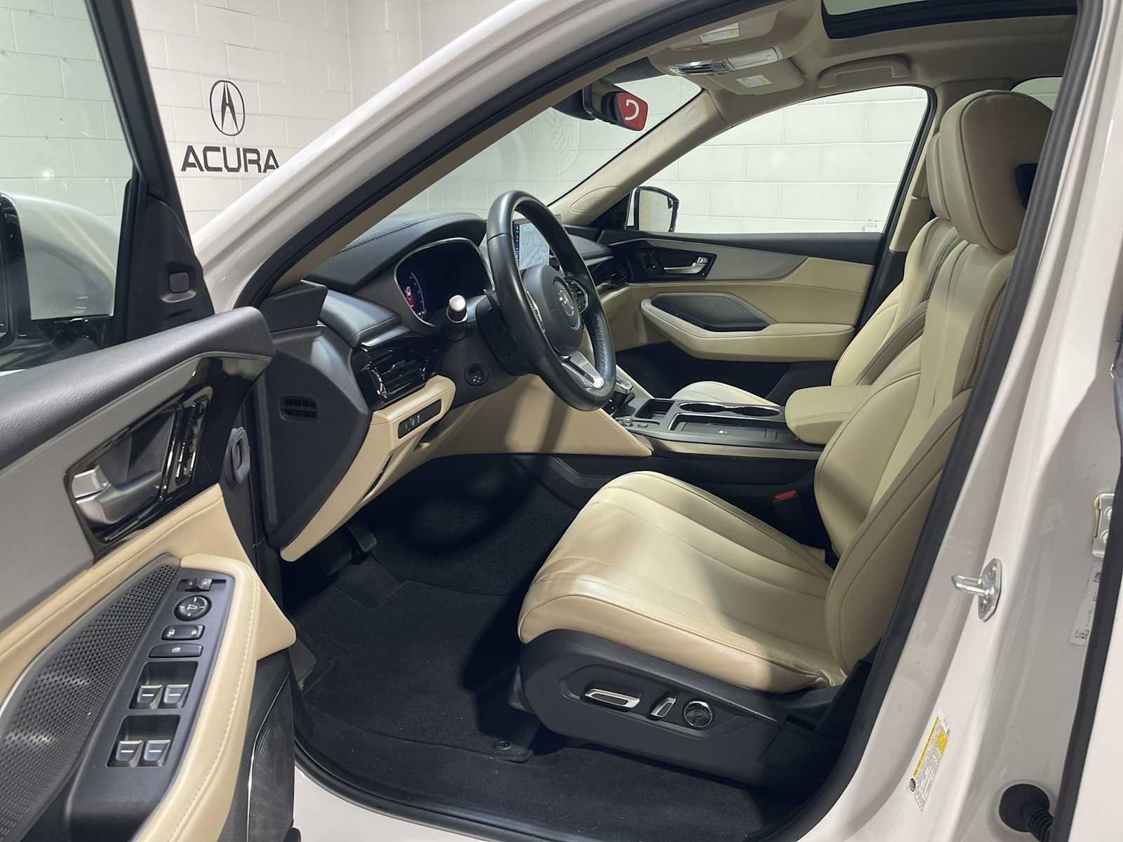 Certified Used 2025 Platinum White Pearl Acura  image 29