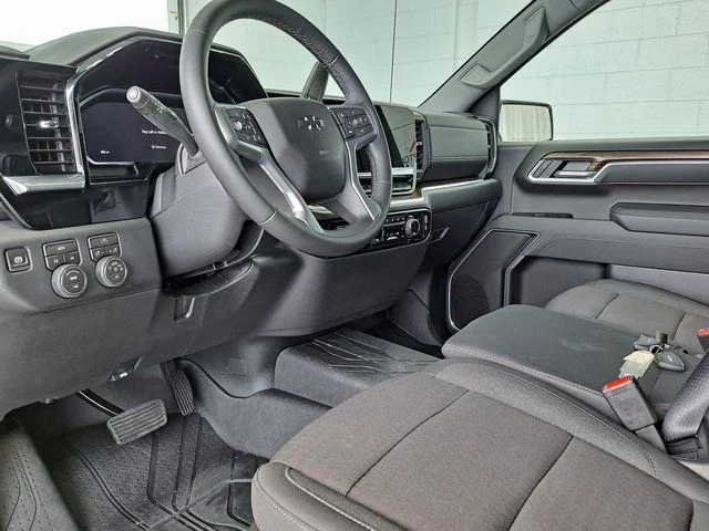 Used 2026 White Chevrolet RST image 7