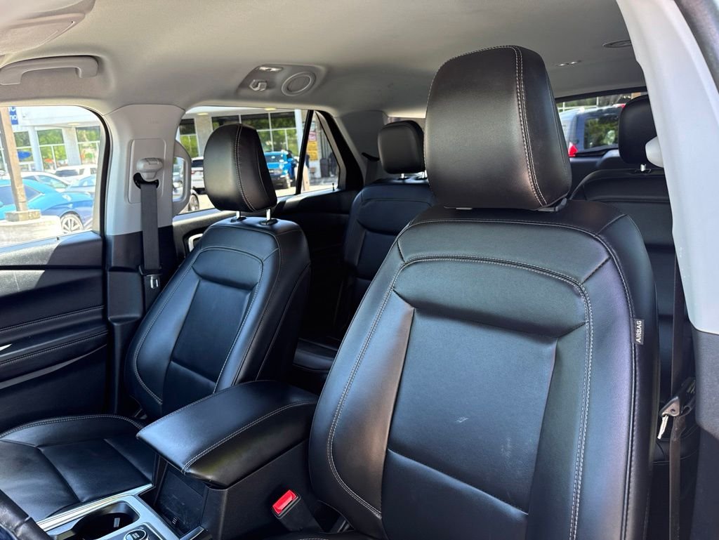 Used 2022 Silver Ford XLT image 21