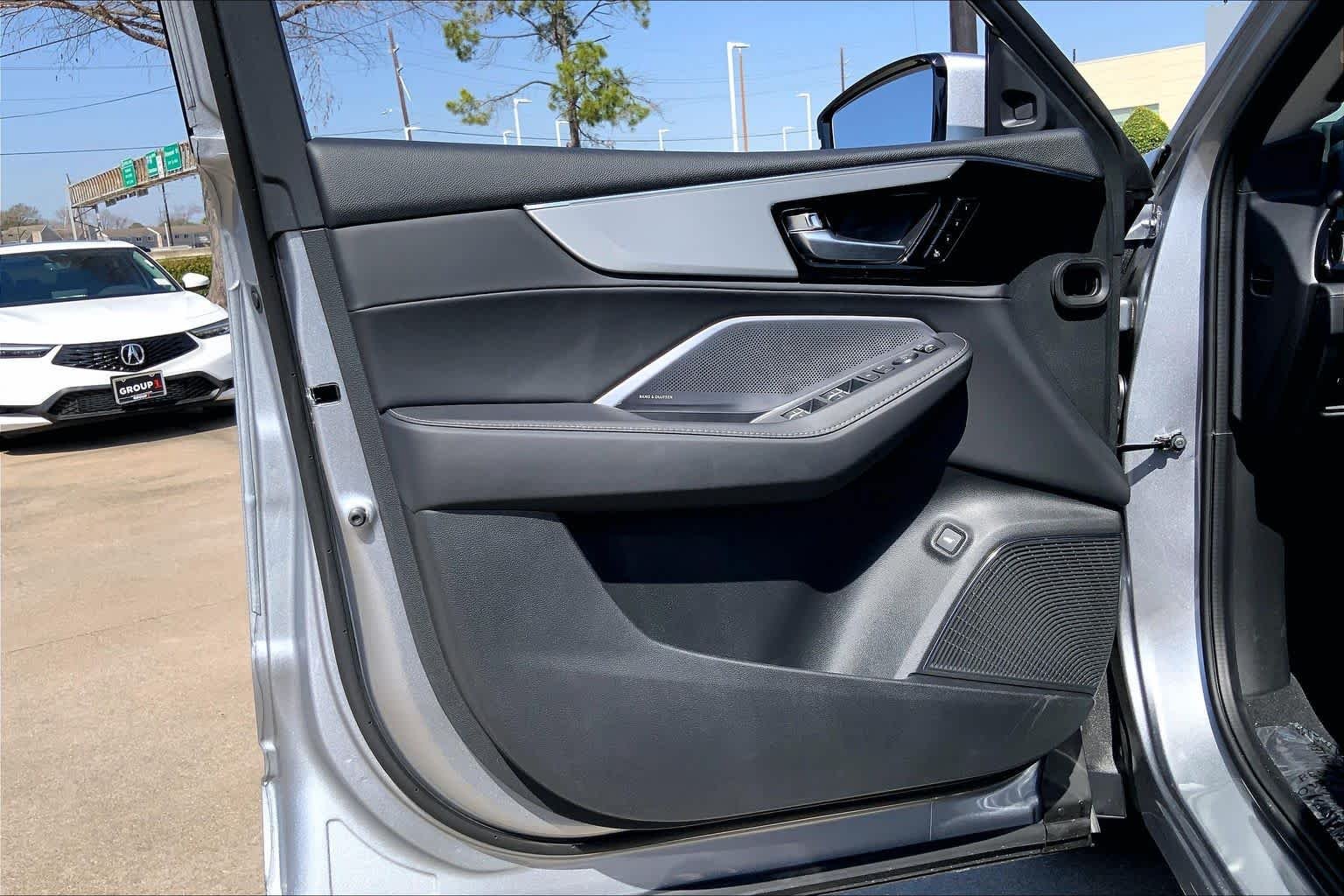 New 2026 Solar Silver Metallic Acura w/Technology Package image 10