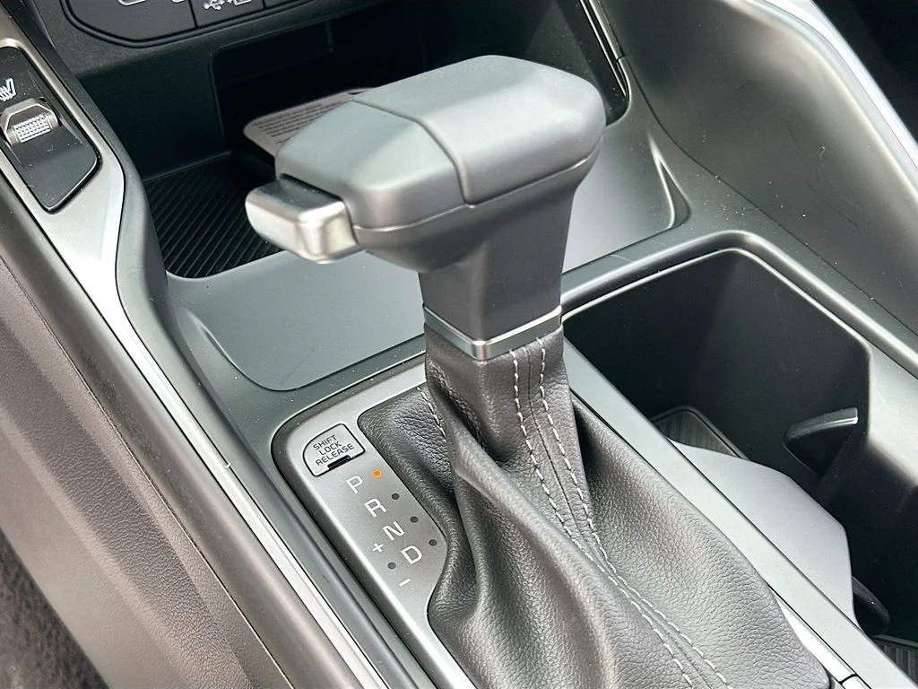 New 2026 Wolf Gray Kia EX image 17