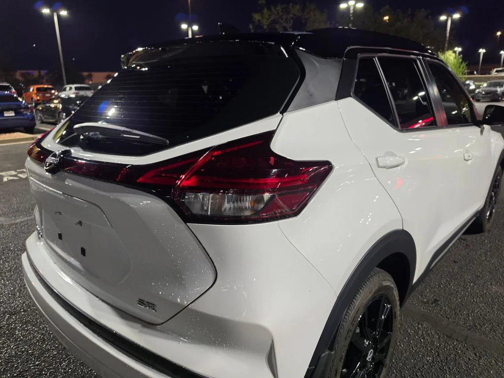 Certified Used 2023 White Nissan SR image 5
