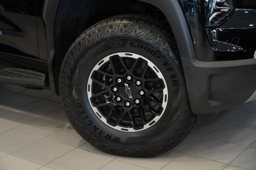2026 Chevrolet Silverado EV Trail Boss - Photo 9