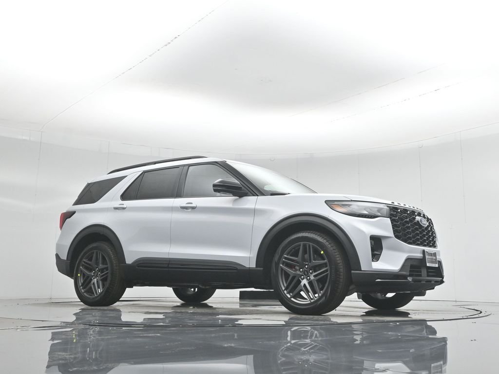 New 2026 White Ford ST image 3