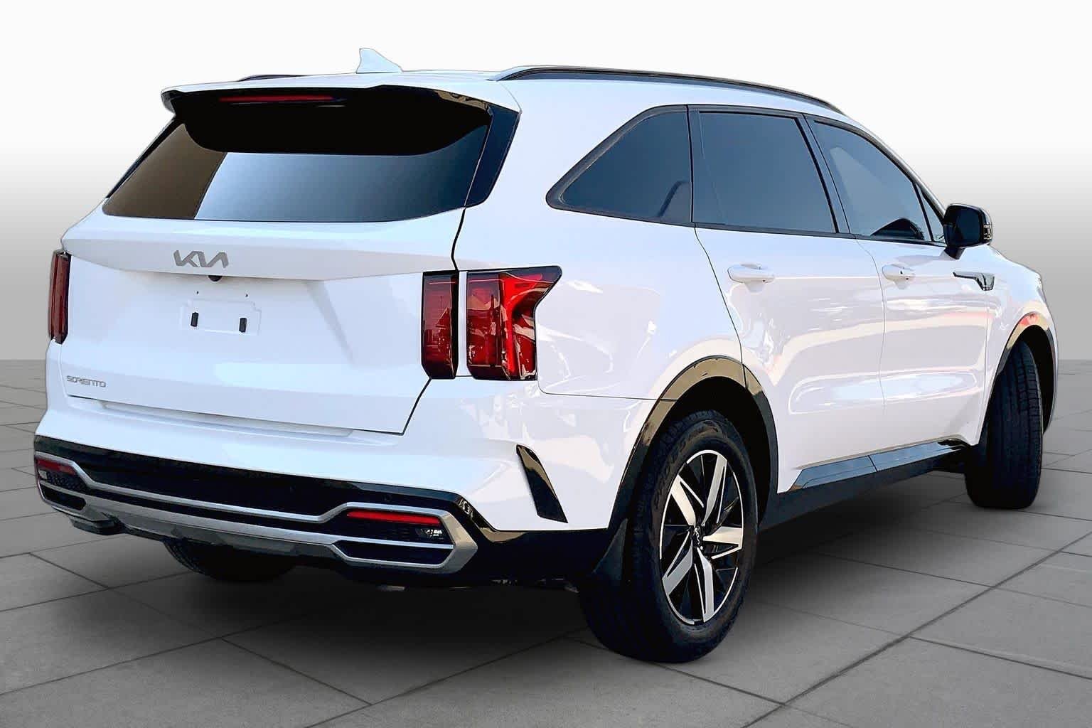 Used 2023 Glacial White Pearl Kia EX image 13