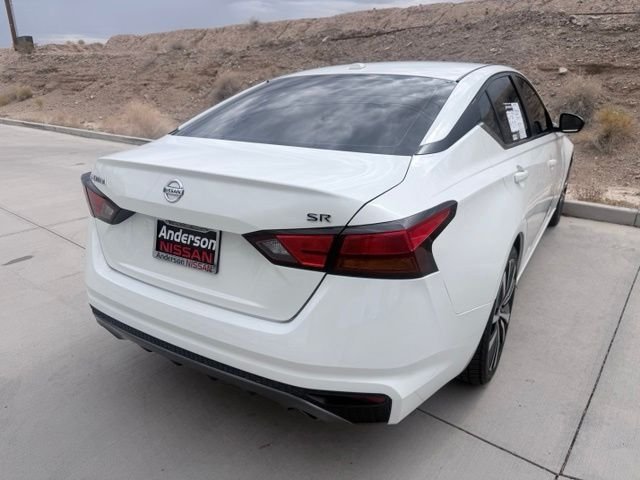 2019 Nissan Altima SR - Photo 8