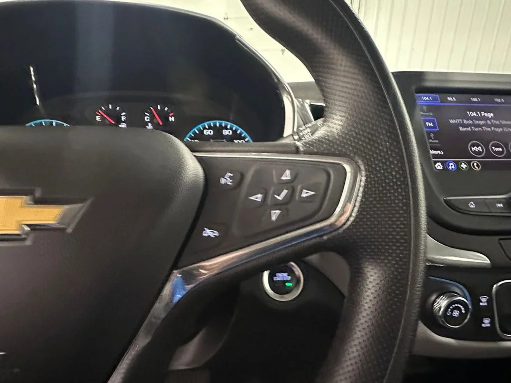 Used 2024 Blue Chevrolet LT image 33