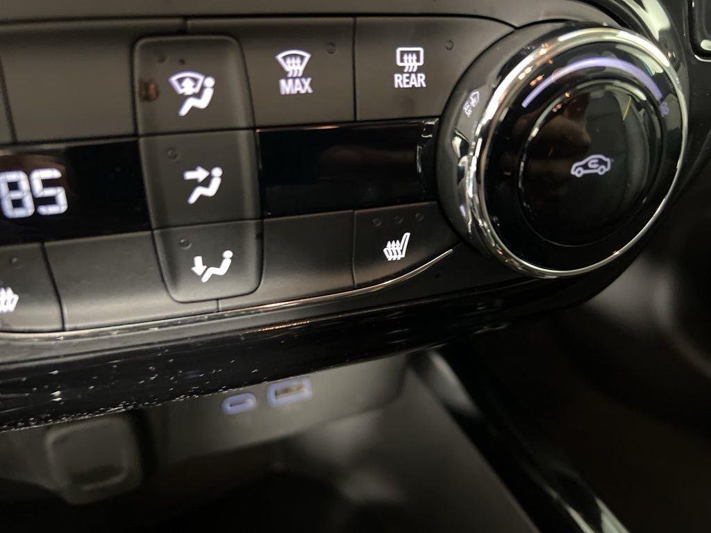 Used 2025 Marina Blue Chevrolet ACTIV image 24