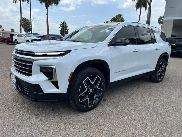 Used 2026 Polar White Tricoat Chevrolet High Country image 3