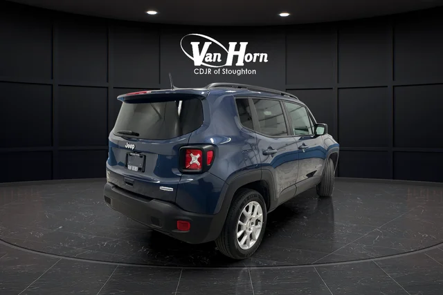 Used 2022 Slate Blue Jeep Latitude image 7