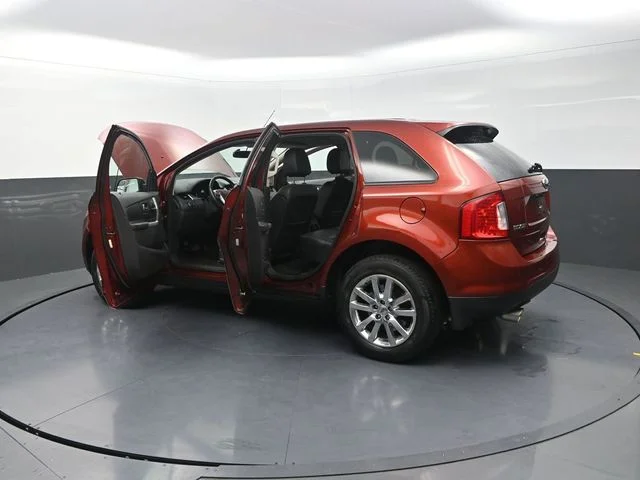 Used 2014 Orange Ford SEL image 42