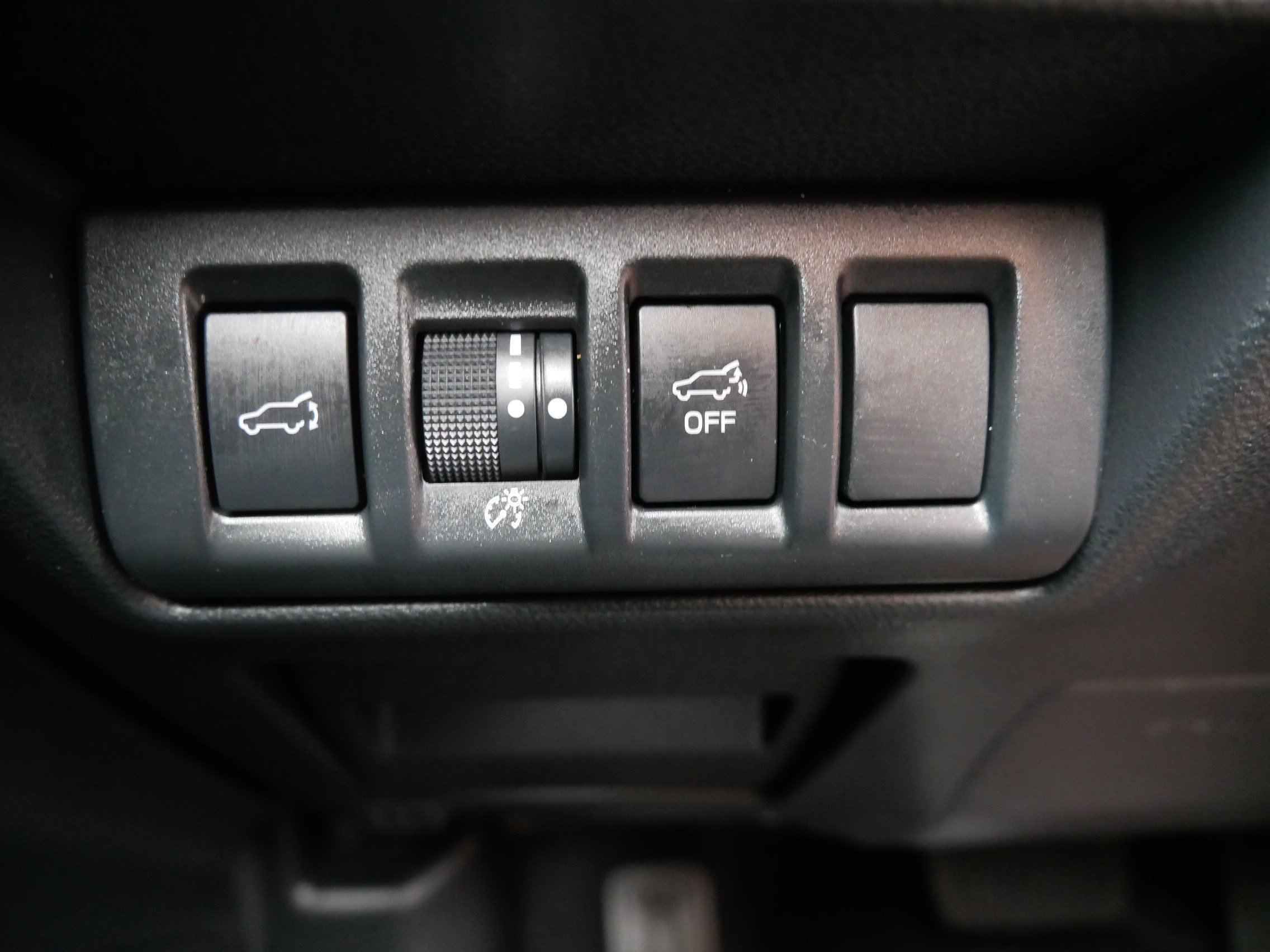 Certified Used 2025 Ice Silver Metallic Subaru Limited image 26
