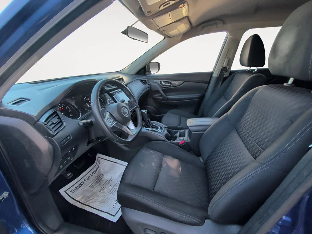 Used 2018 Blue Nissan SV image 7