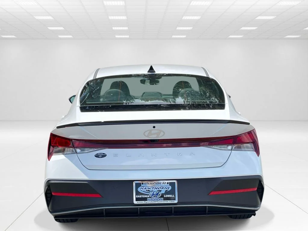 New 2026 White Hyundai SEL Sport image 5