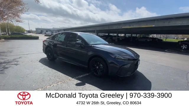 2025 Toyota Camry SE - Photo 2
