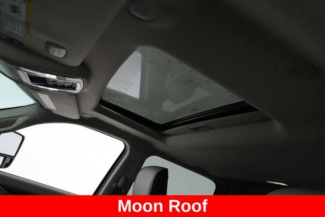 New 2026 Bright White Clear-Coat Exterior Paint RAM Laramie image 19