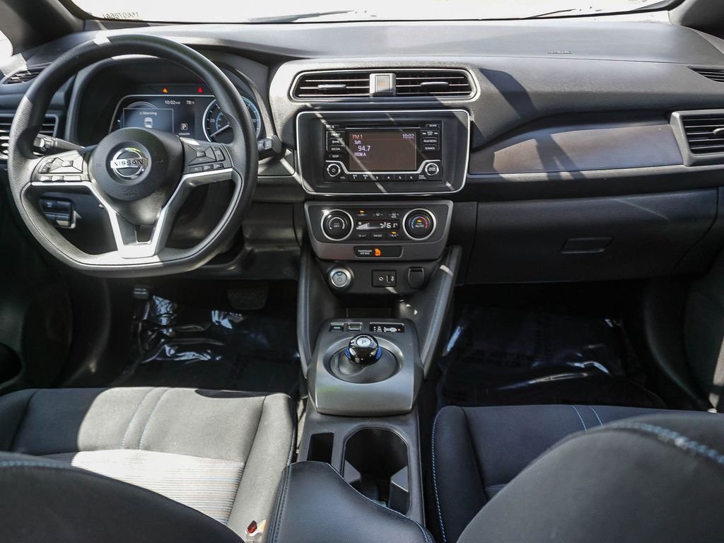 Used 2018 Silver Nissan S image 14