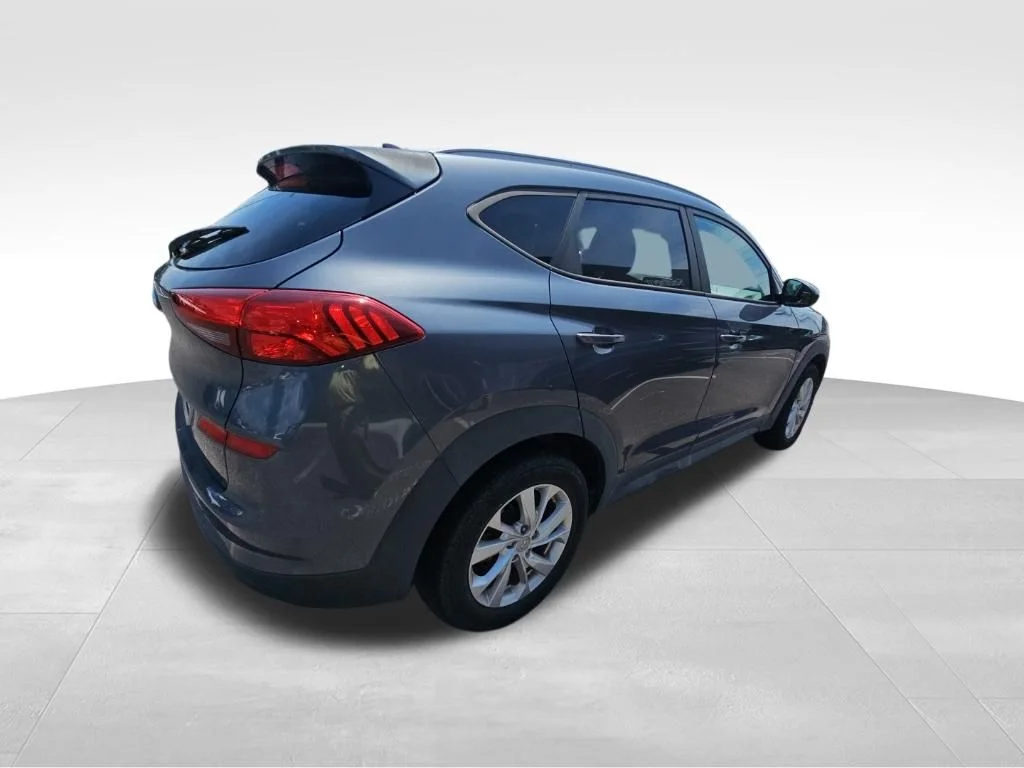 Used 2019 Gray Hyundai Value image 7