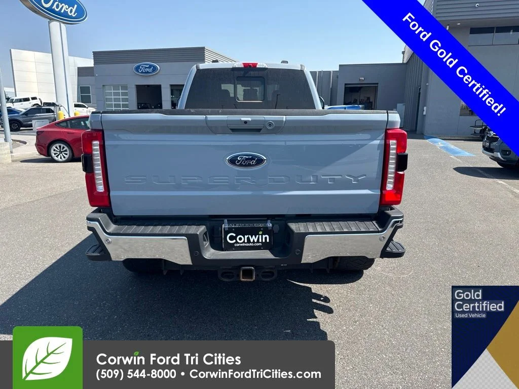 Used 2024 Gray Ford Lariat image 3