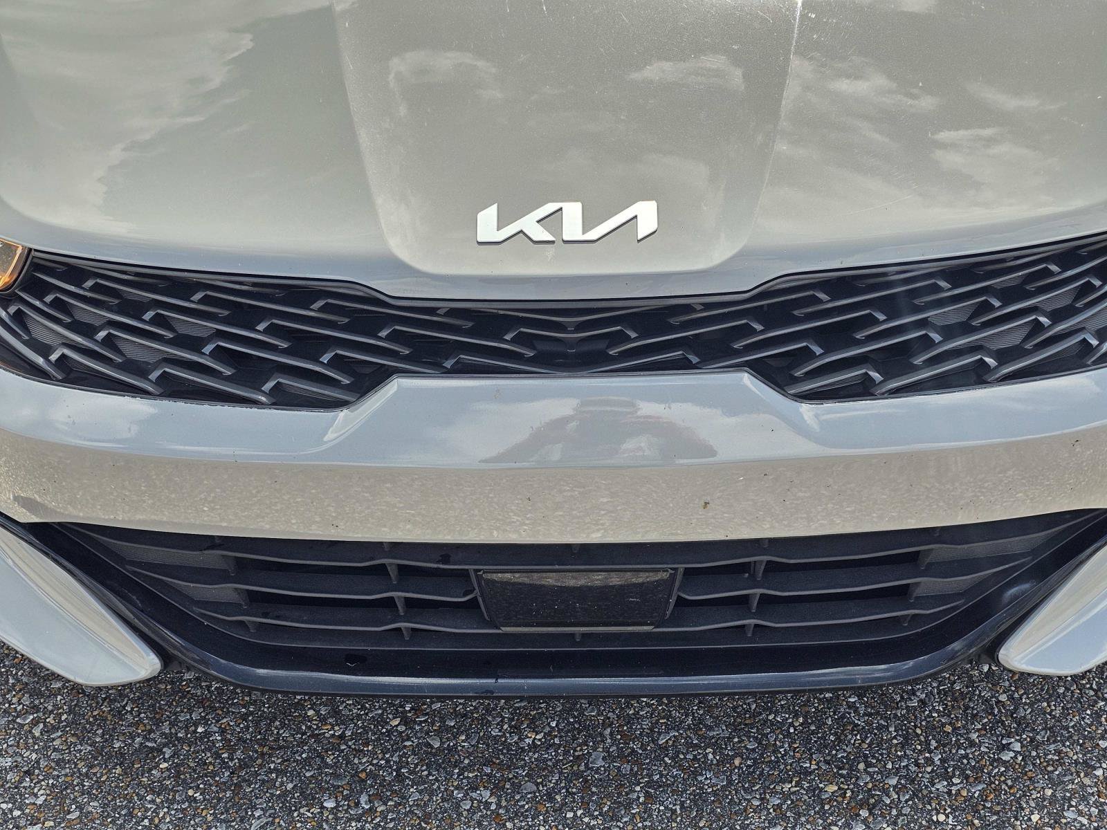 Used 2023 Wolf Gray Kia GT-Line image 3