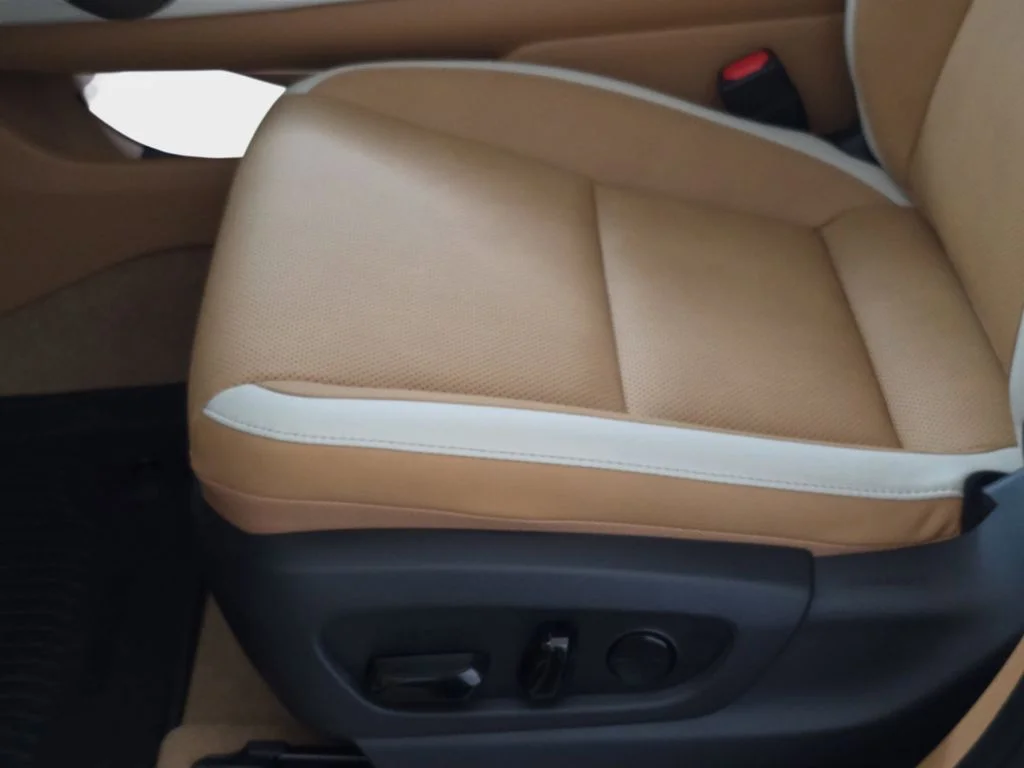 New 2026 White Lexus 350e image 27