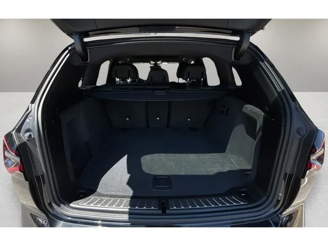 Used 2024 Black BMW xDrive30i image 32