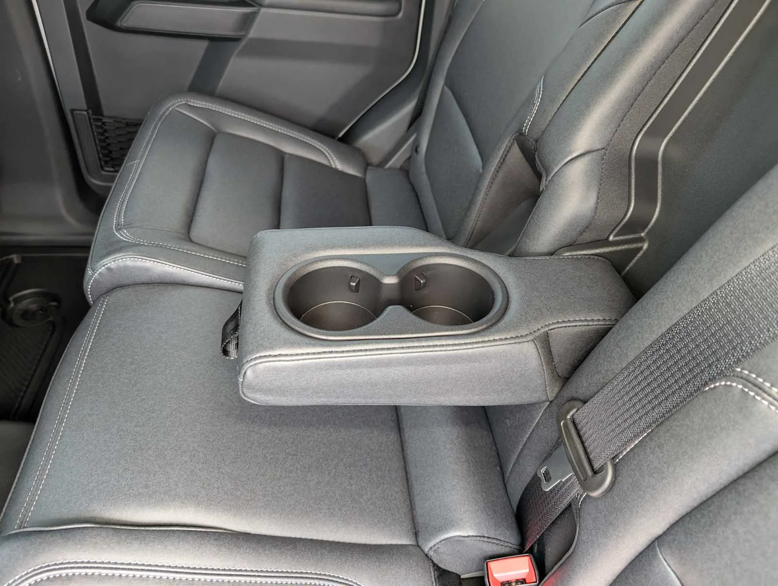 New 2026 Avalanche Gray Ford Badlands® image 16